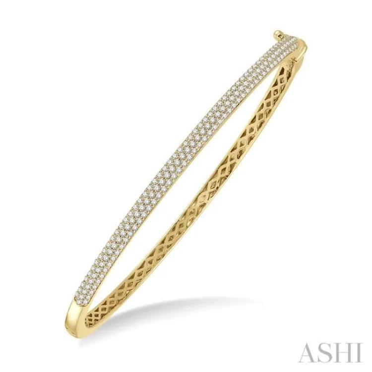 1 Ctw Round Cut Diamond Fashion Bangle in 14K Yellow Gold