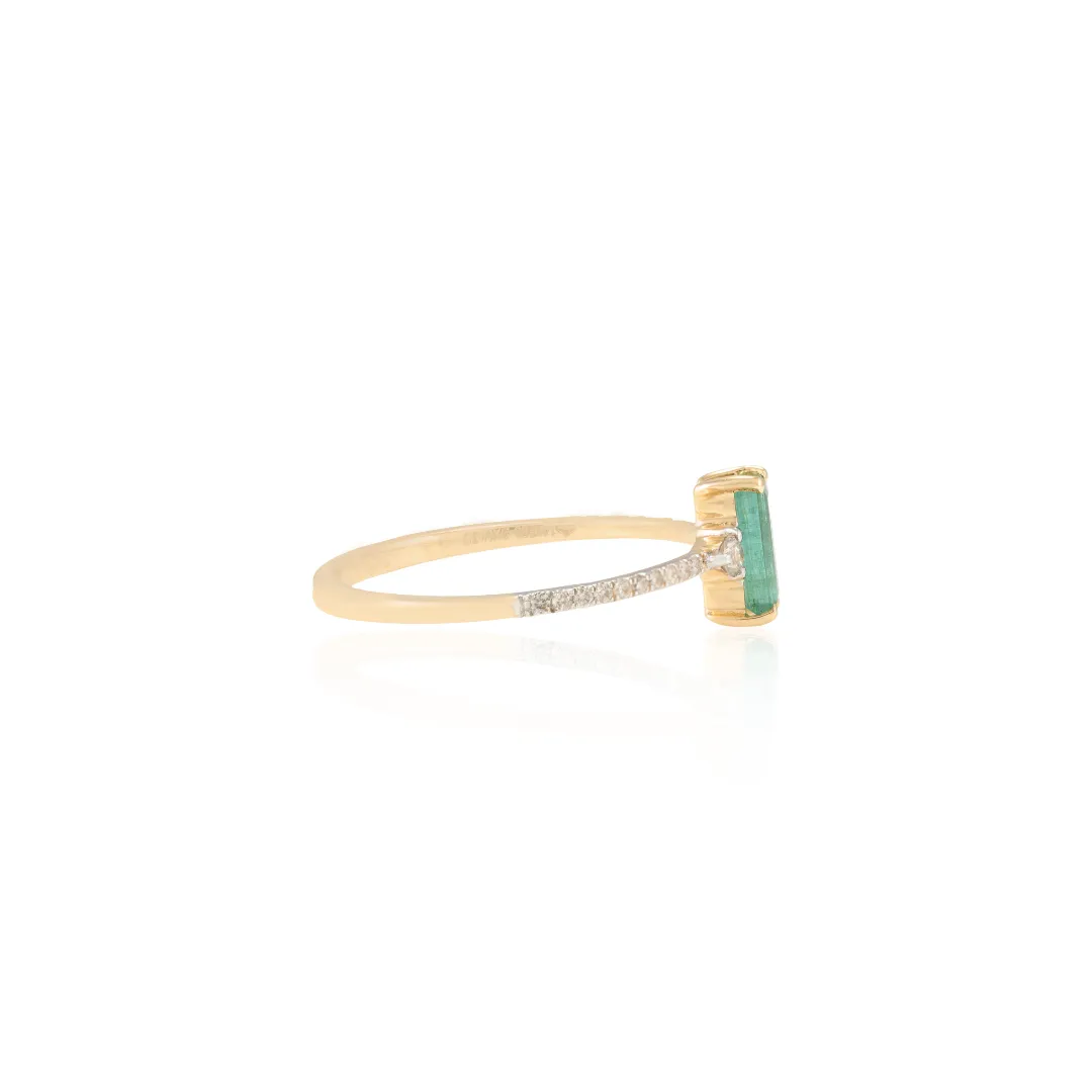 14K Baguette Shape Emerald and Diamond Ring