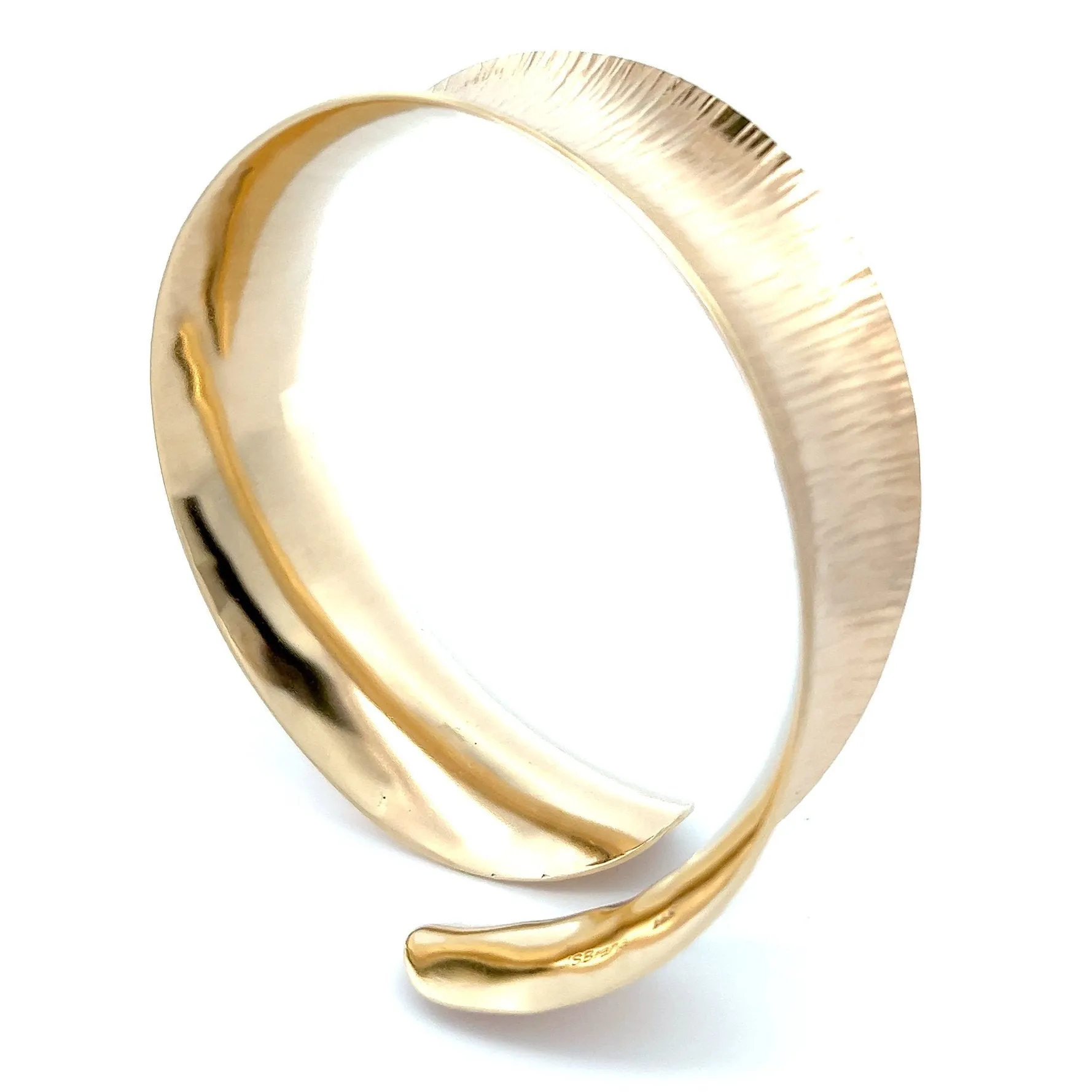 14K Gold Chased Anticlastic Bangle Bracelet