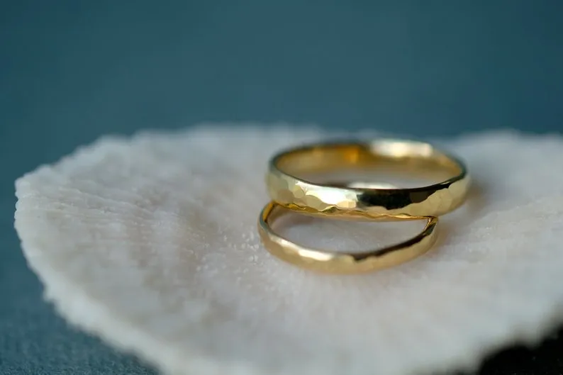 Classic Gold Hammered Wedding Ring Set Polished