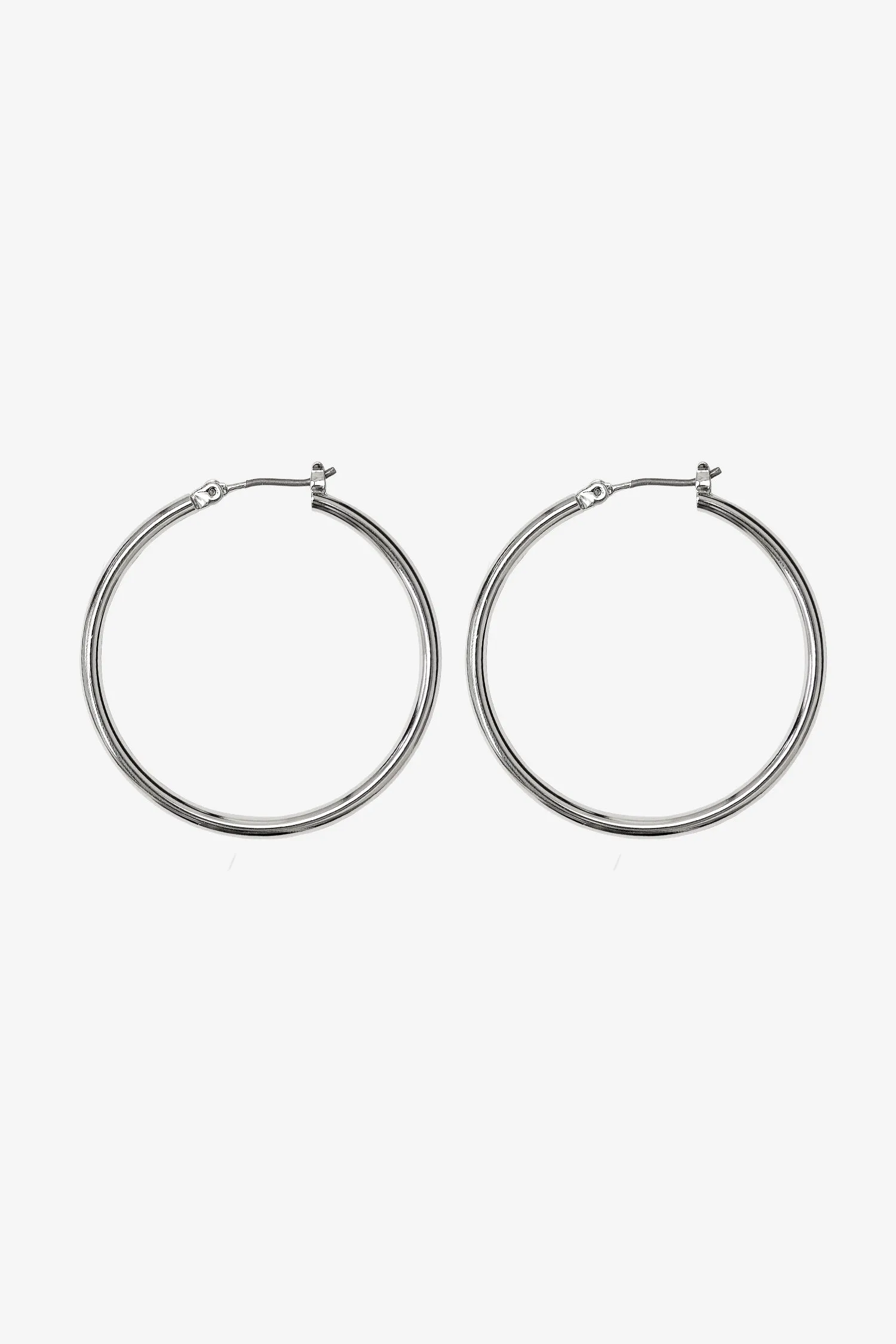 EARHOOP01 - Timeless Small Hoop Earrings