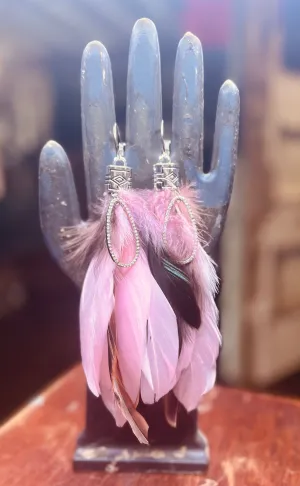 Feather Earring With Charm - Pink