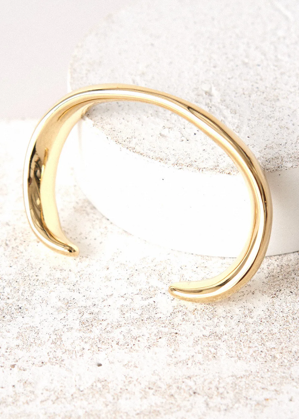 GRACE BANGLE - GOLD