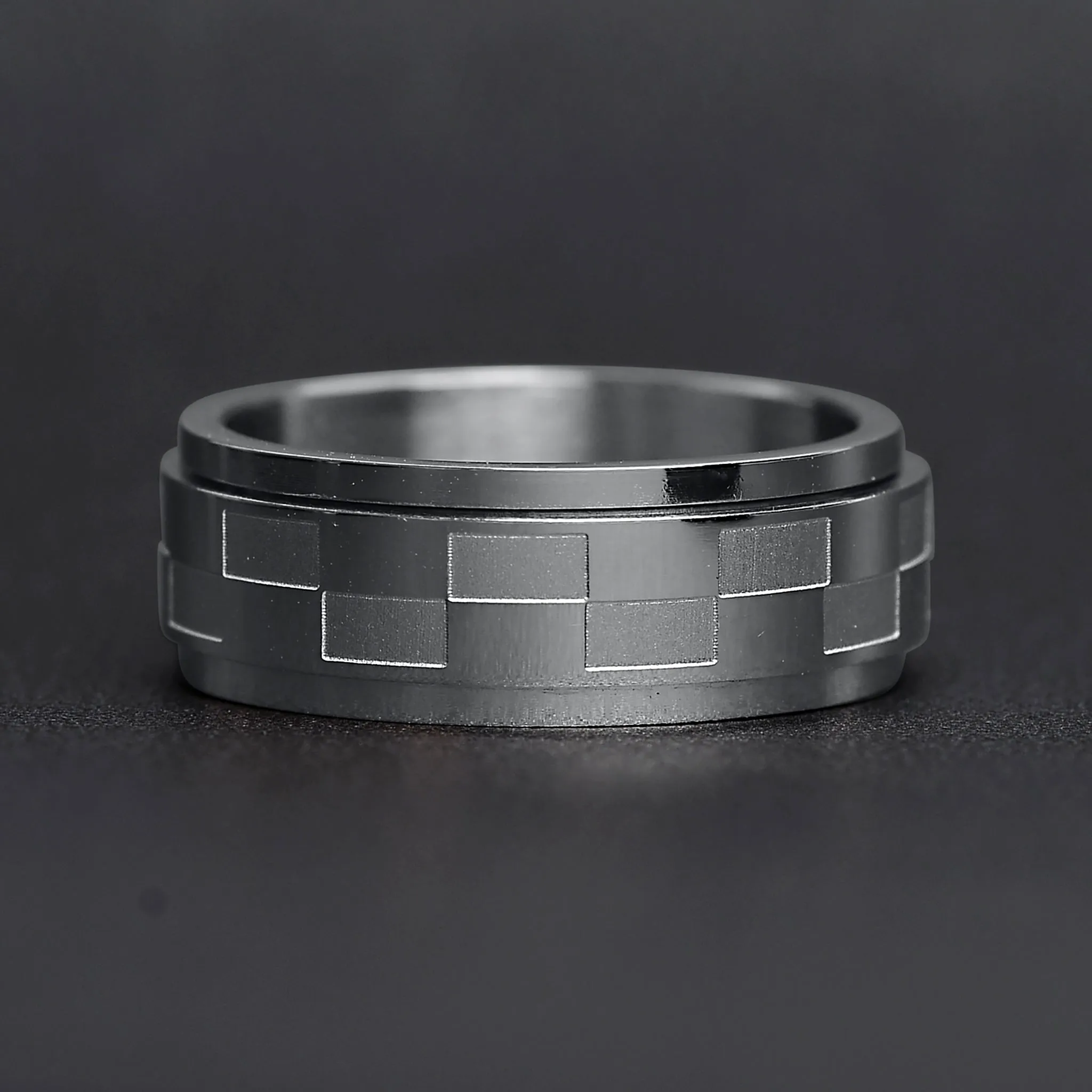 Highly Polished Stainless Steel Spinner Ring / FNS003