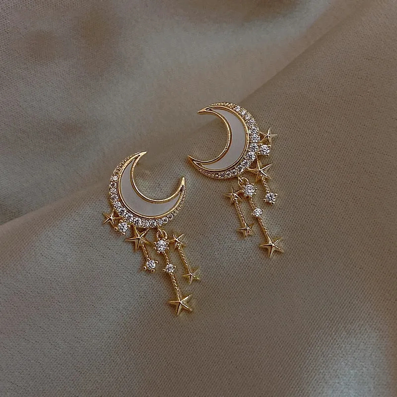 Sweet Jewelry Cat Moon Stud Earrings For Women in Gold Color