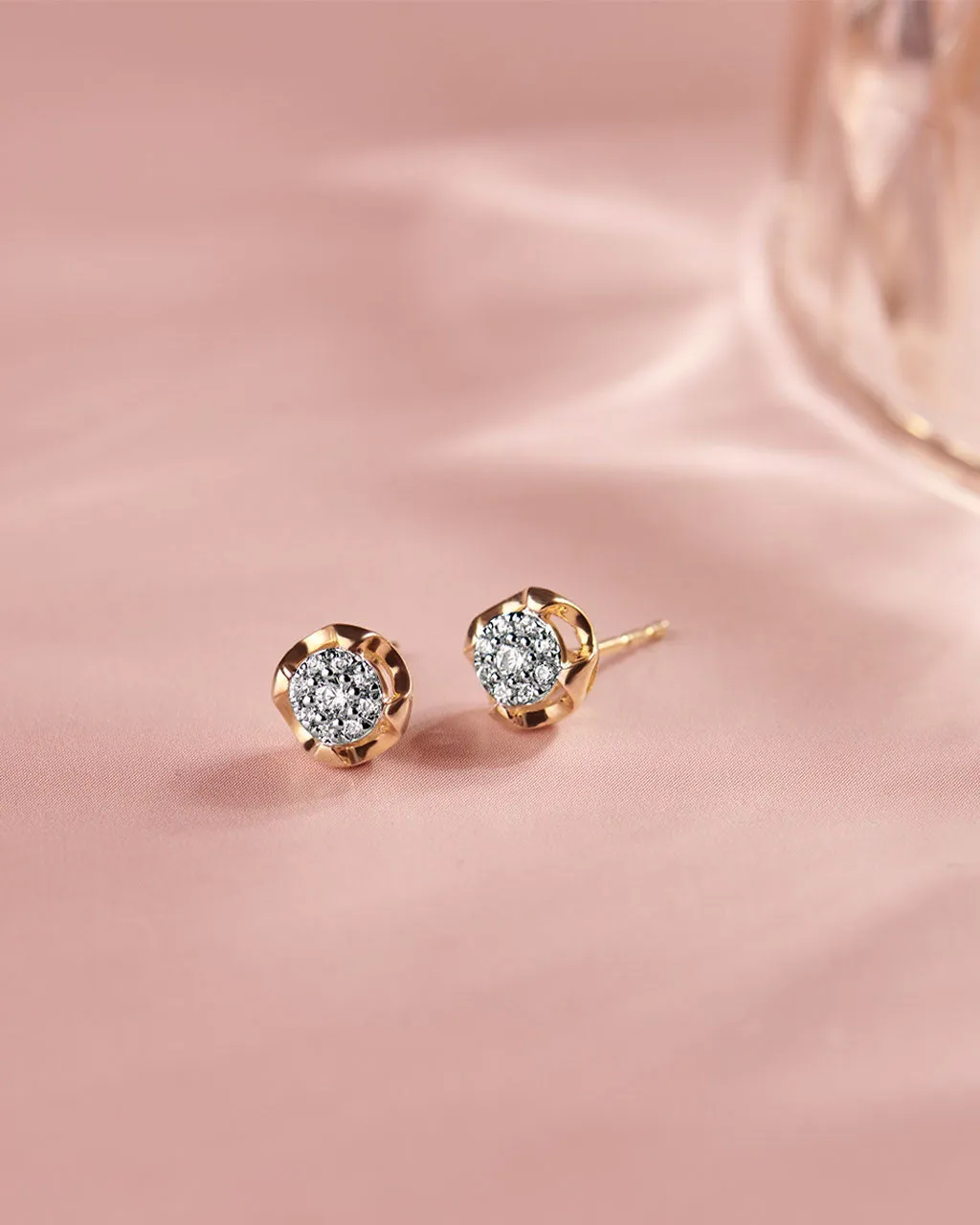 Tailored Round Diamond Earrings