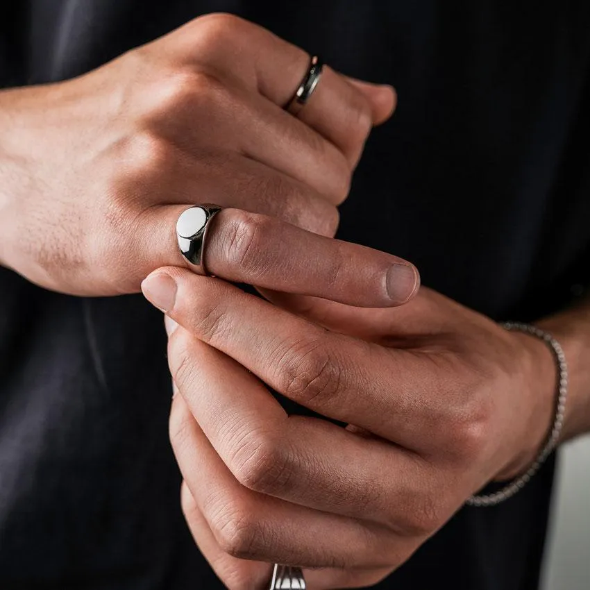 Vintage Signet Ring in Silver